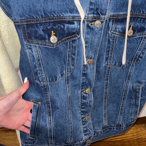Denim and Sherpa Jacket with Hood - Picture 3 of 4